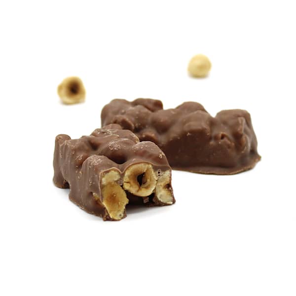 torrone alle noccciole ricoperto al cioccolato al latte